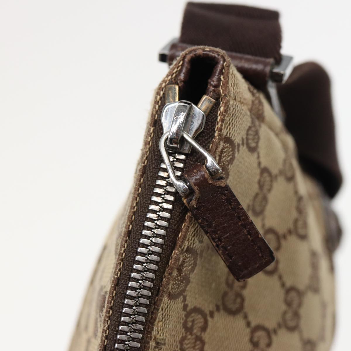 GUCCI GG Canvas Shoulder Bag Beige 114273 81012