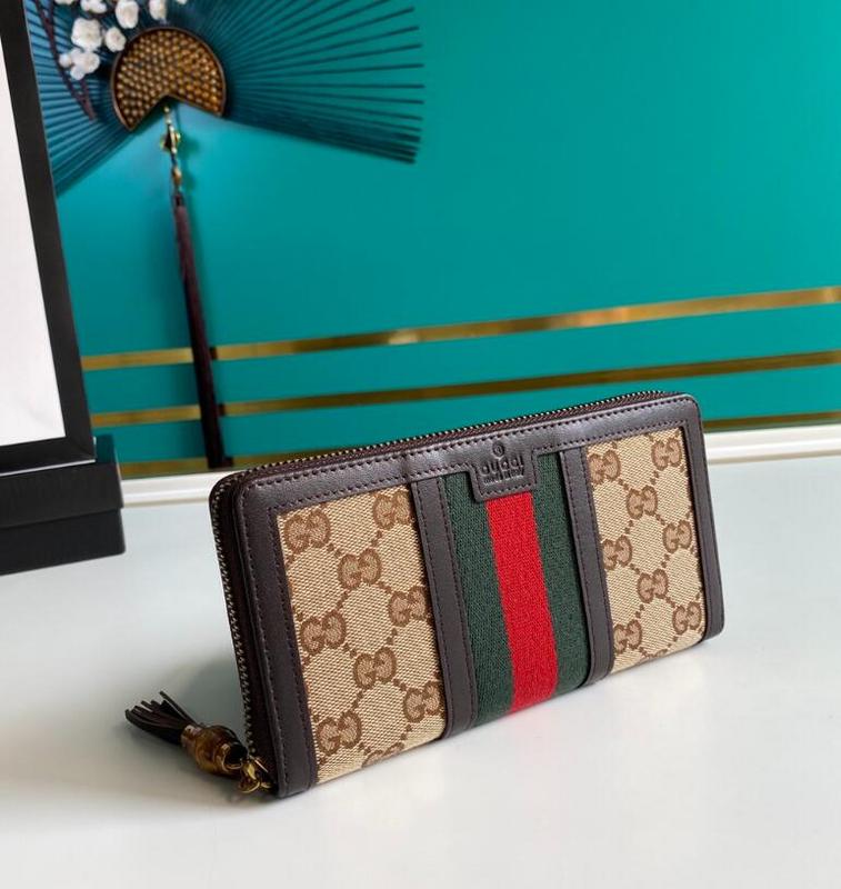 SAMC - Mix Wallets - 206