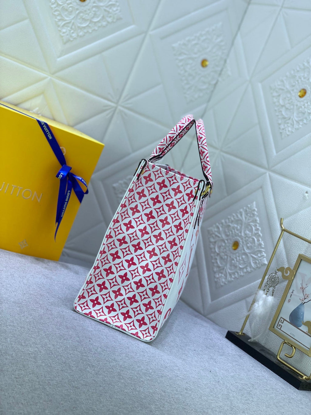 EN - Luxury Bags LUV 817