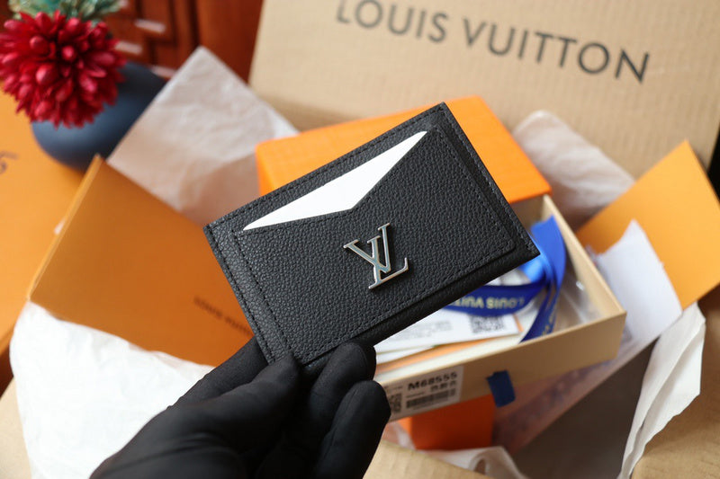 LOV2 Bags - Luxurious Bags  1512
