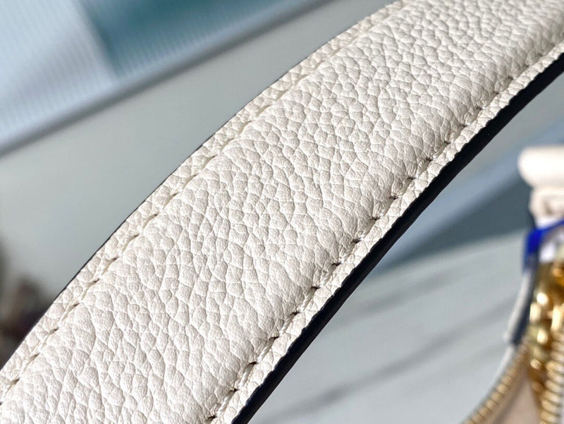 Fashion Lu-Vi bags - 3984