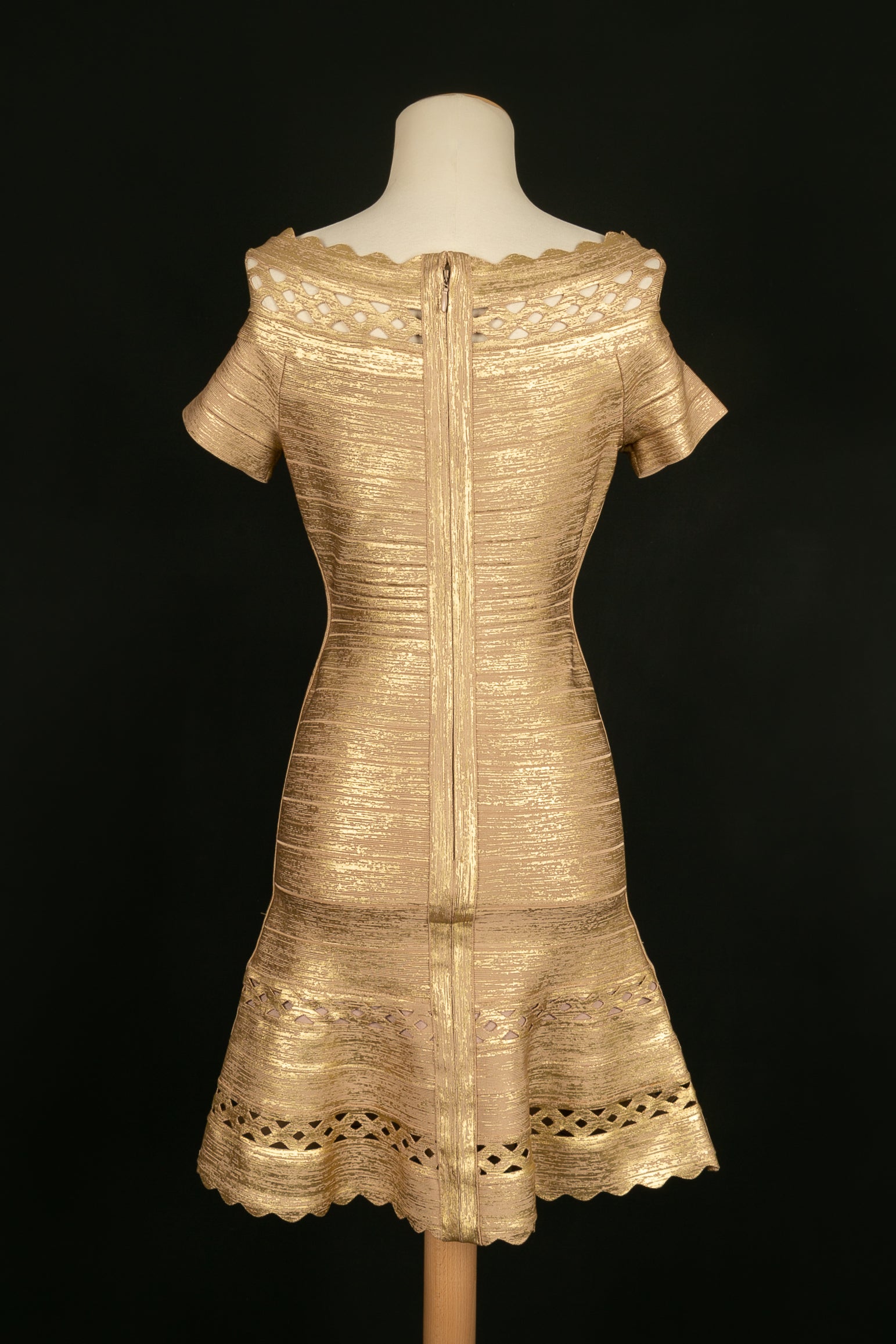 Robe dorÃƒÆ’Ã‚Â©e HervÃƒÆ’Ã‚Â© LÃƒÆ’Ã‚Â©ger