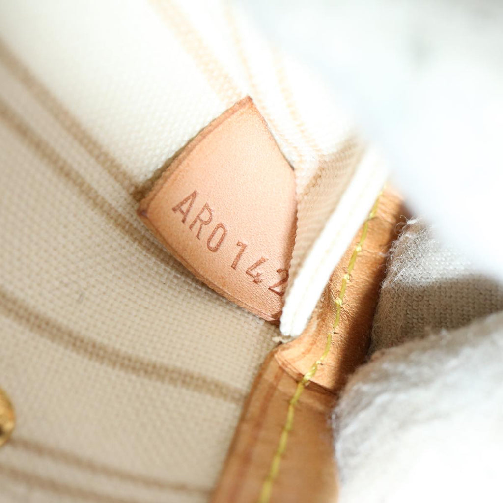 Louis Vuitton Neverfull Pm  Canvas Shoulder Bag ()