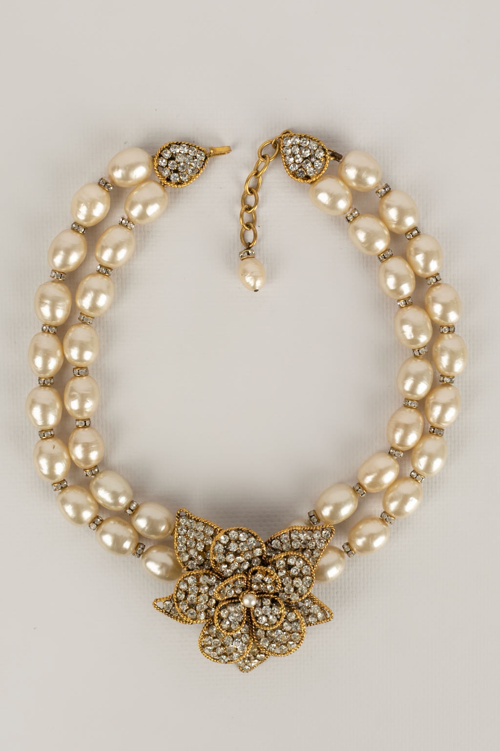 Collier camÃƒÆ’Ã‚Â©lia Chanel