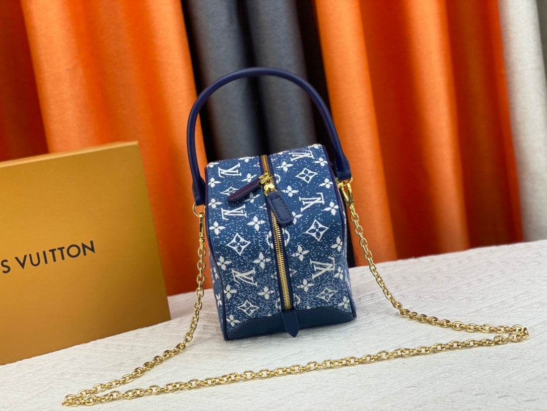 EN - New Arrival Bags LUV 677