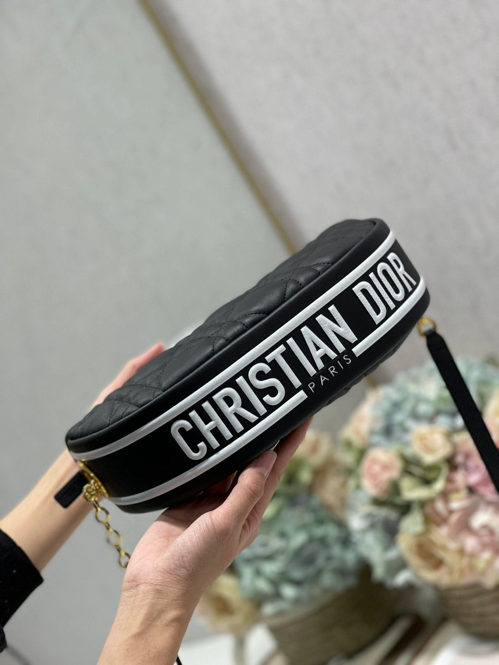 GLAMI MeGLAMIum Vibe Hobo Bag Black Cannage, Black Handbags, Crossbody Bags, 30cm CD M7201ONOA_M911