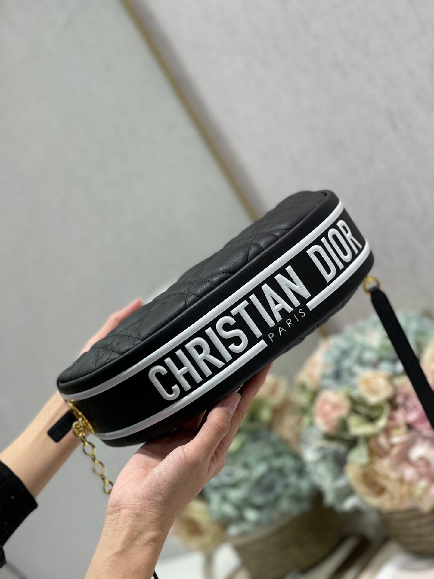 GLAMI MeGLAMIum Vibe Hobo Bag Black Cannage, Black Handbags, Crossbody Bags, 30cm CD M7201ONOA_M911