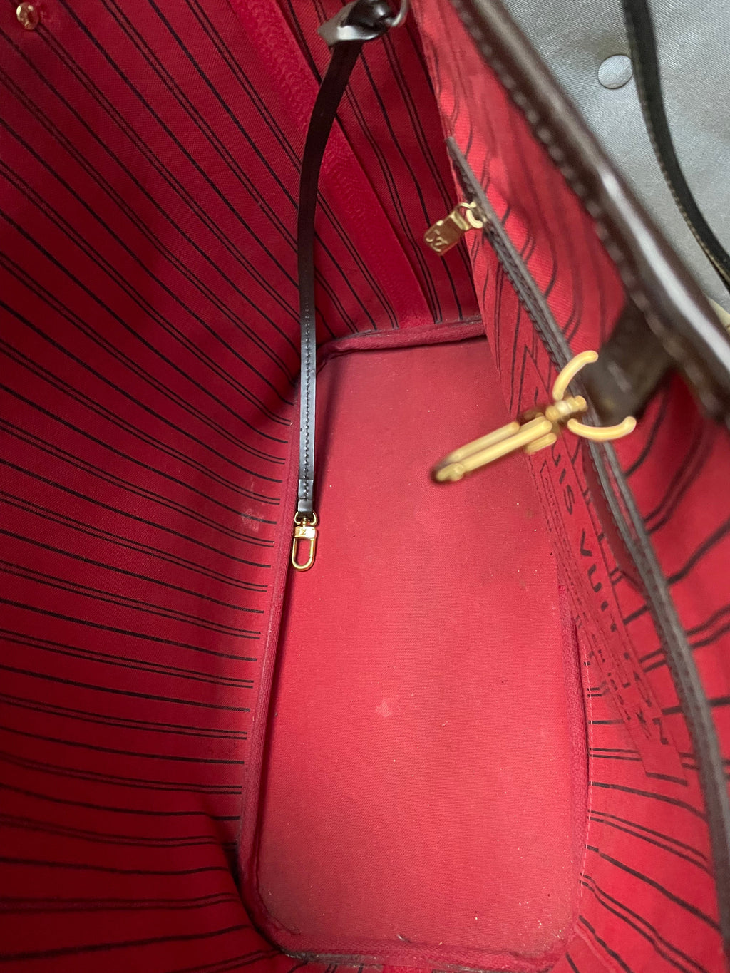 Louis Vuitton Neverfull MM Damier Ebene Cherry Interior (RRP £1,410)