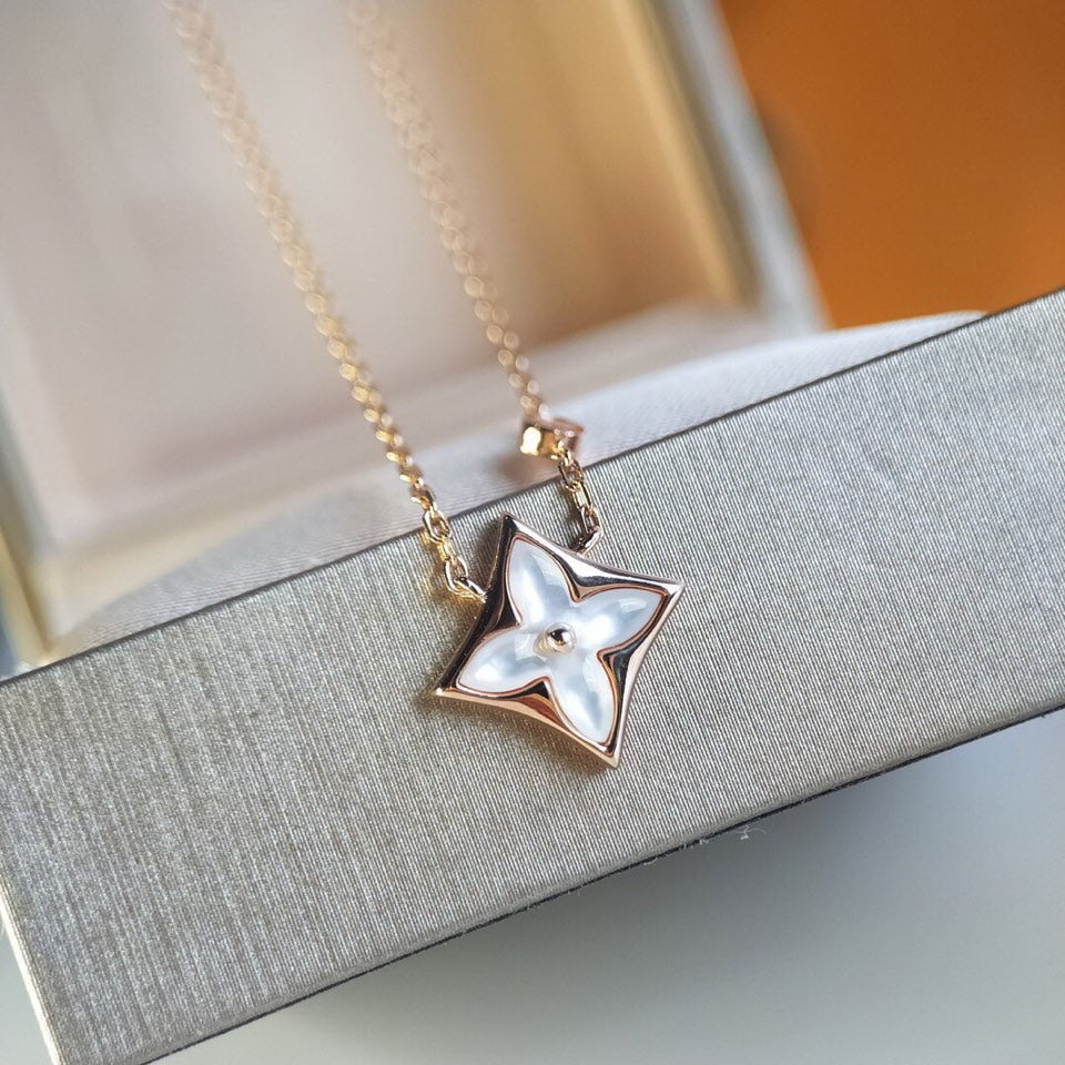 EN - Lux Necklace LUV019