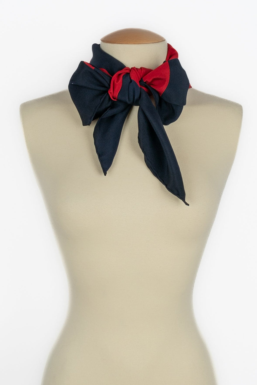 Foulard en soie Chanel