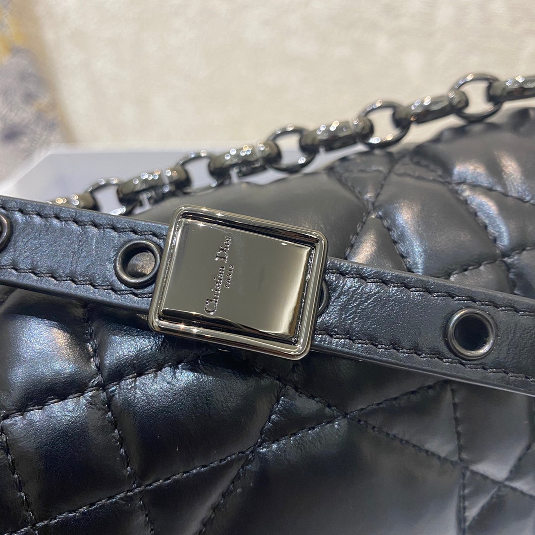 GLAMI Large Caro Bag, Black, For Women WomenÃ¢â‚¬â„¢s Handbags, Crossbody Bags, 29cm CD M9243UWHC_M900