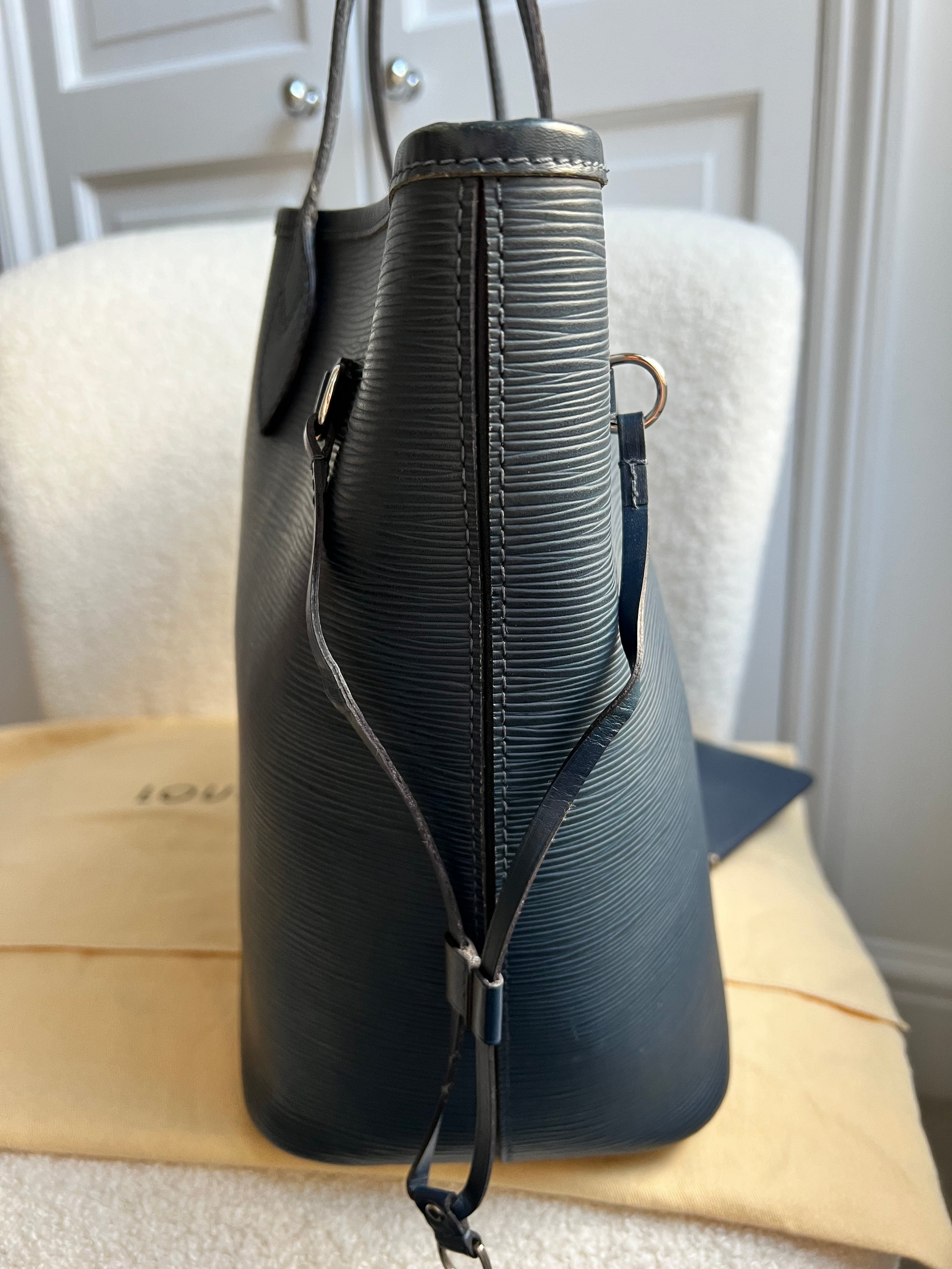 Louis Vuitton Neverfull MM Indigo Epi Leather (RRP £1,740)