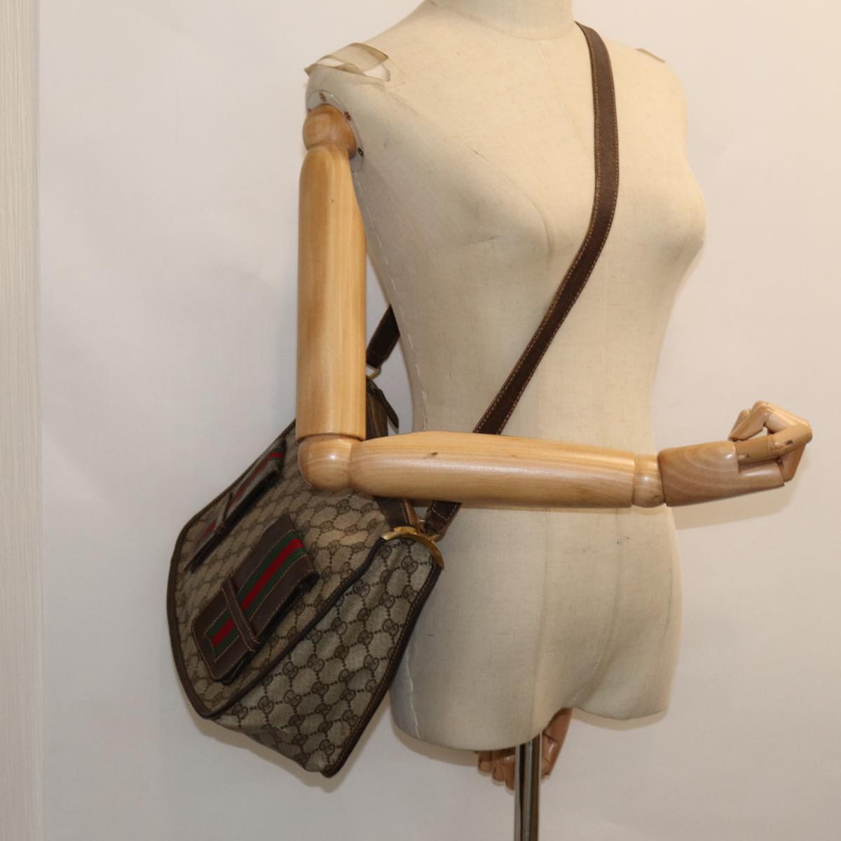 GUCCI GG Supreme Web Sherry Line Shoulder Bag PVC Beige Red 82910
