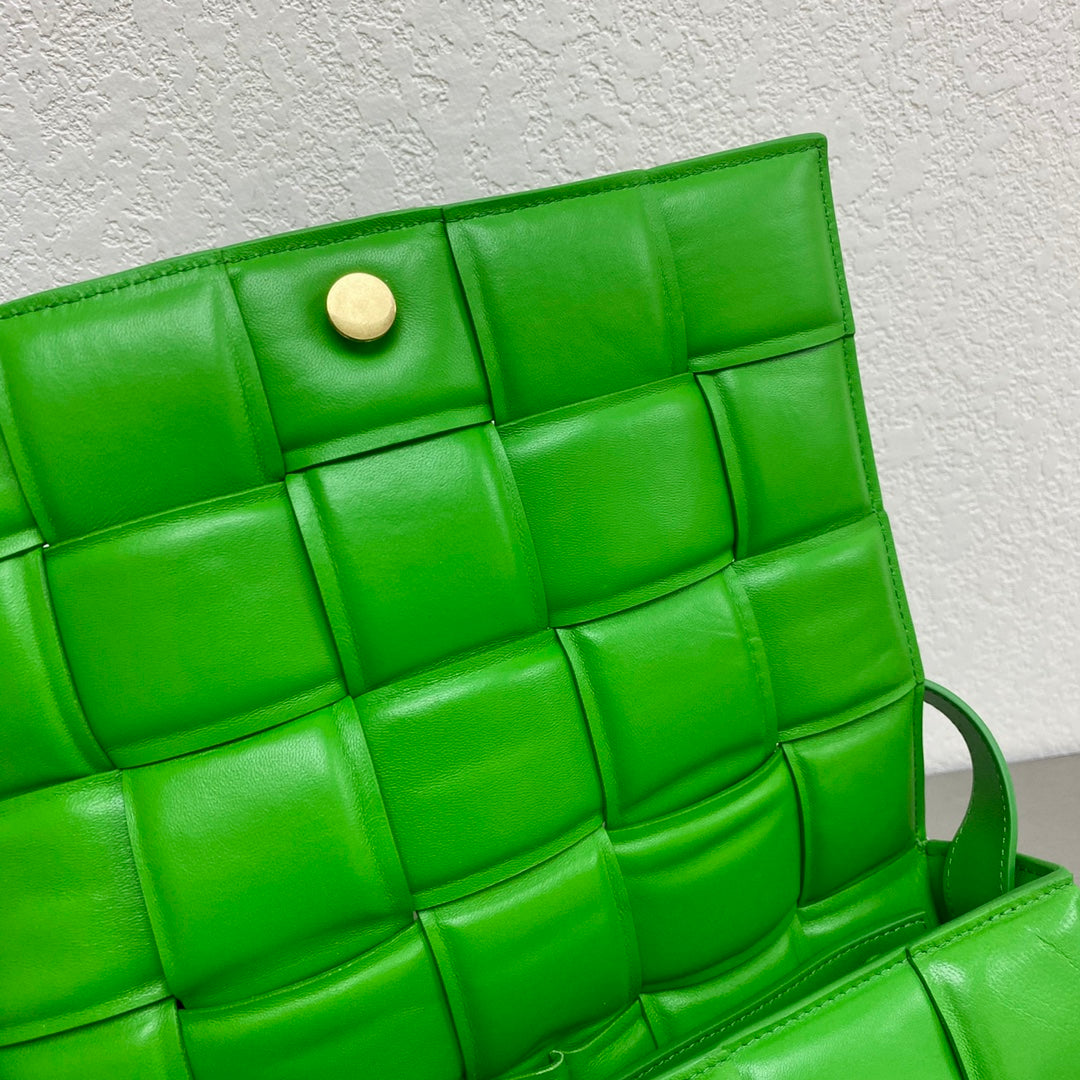 GLAMI Padded Cassette Green, For Women, WomenÃƒÂ¢Ã¢â€šÂ¬Ã¢â€žÂ¢s Bags 10.2in/26cm 591970VCQR13724