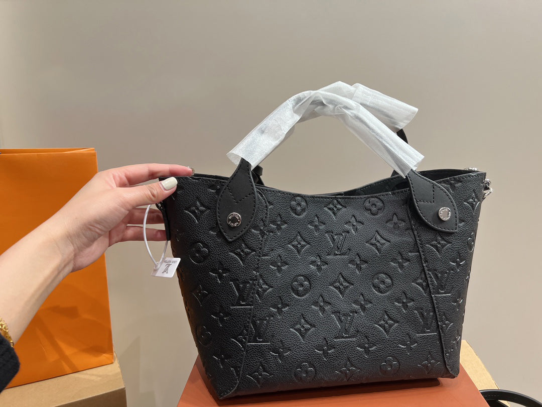 EN - Luxury Bags LUV 754