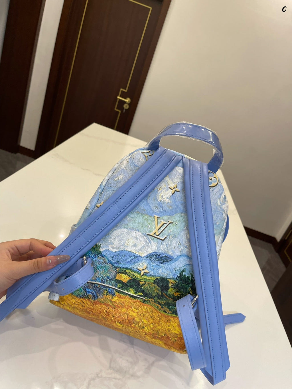 EN - Luxury Bags LUV 825