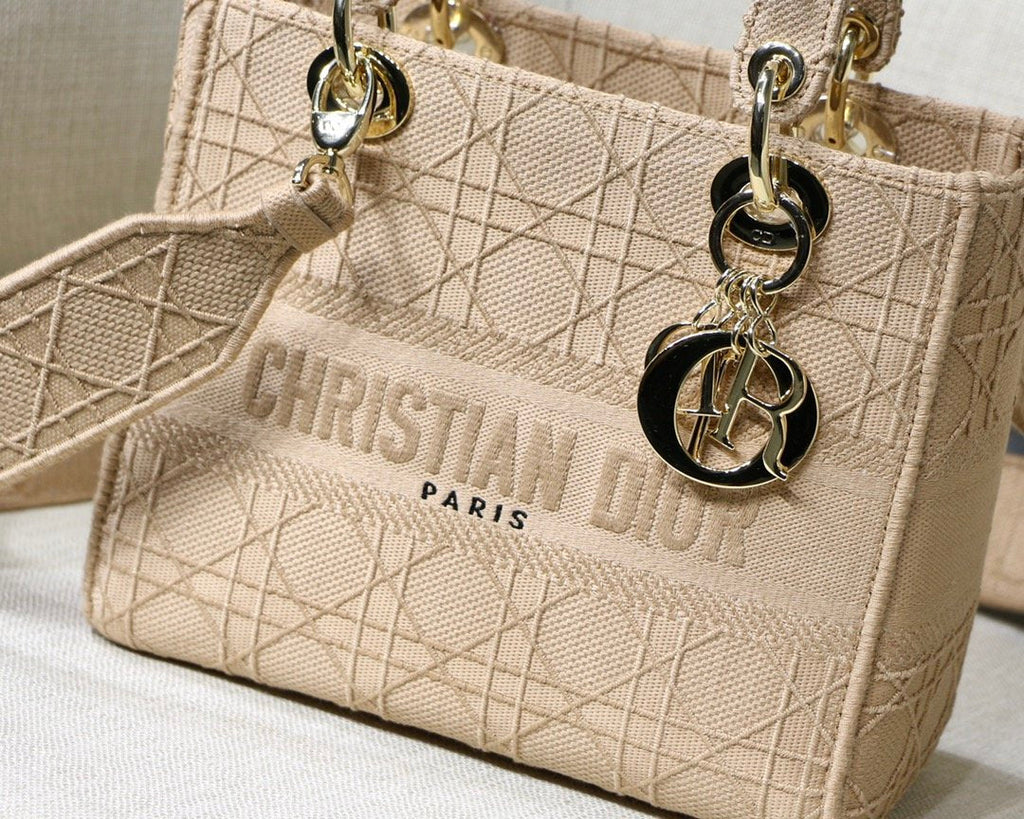 GLAMI MeGLAMIum Lady Bag Gold Toned Hardware Beige For Women 9.5in/24cm CD
