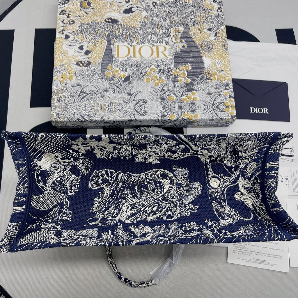 GLAMI Large Book Tote Blue Multicolor, For Women, WomenÃ¢â‚¬â„¢s Handbags 16.5in/42cm CD M1286ZRGO_M928
