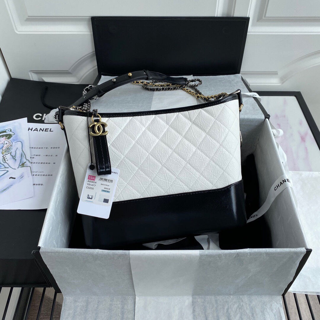 CHLGabrielle Hobo Handbag White/Black For Women, Women’s Bags, Shoulder And Crossbody Bags 9.8in/25cm A93824 Y61477 C0200