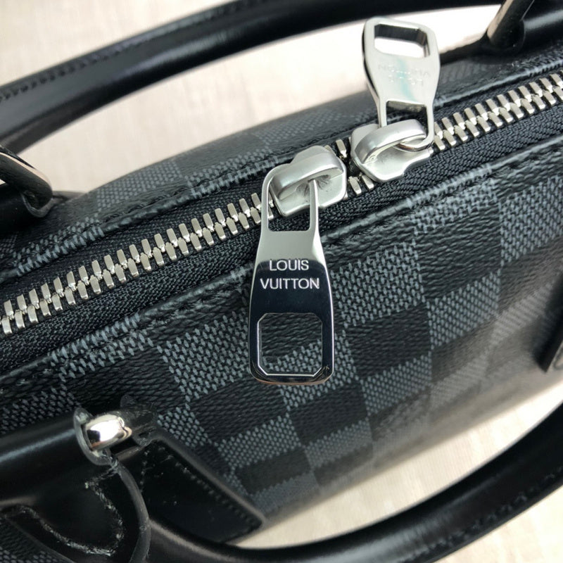 LOV2 Bags - Luxurious Bags  1672