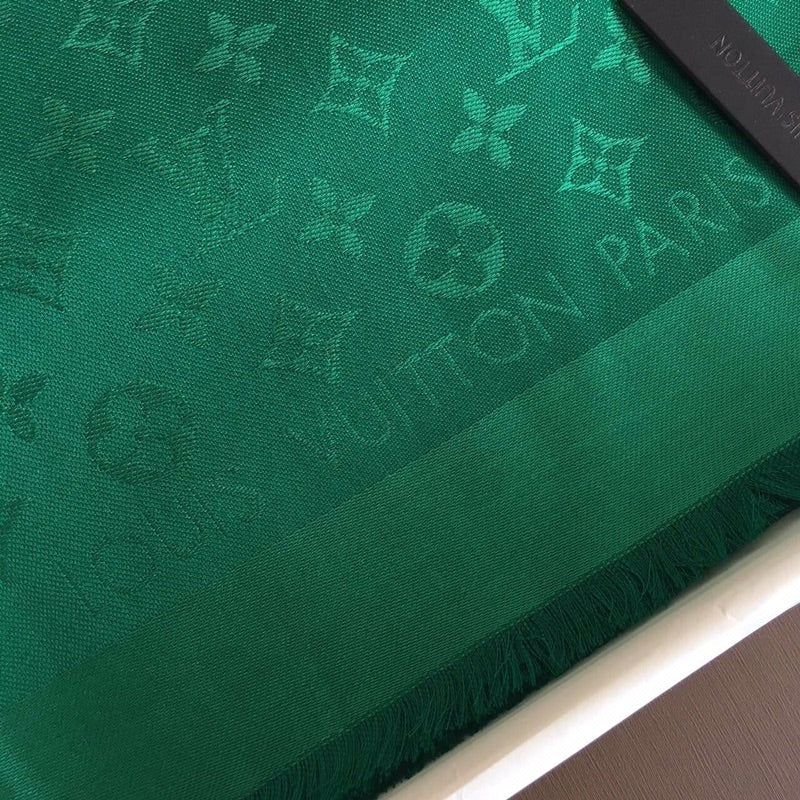 EN - Luxury LUV  Scarf 023