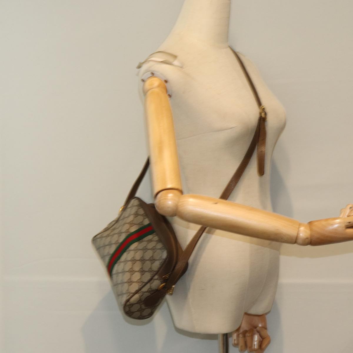 GUCCI GG Supreme Web Sherry Line Shoulder Bag PVC Beige 63 02 004 83661