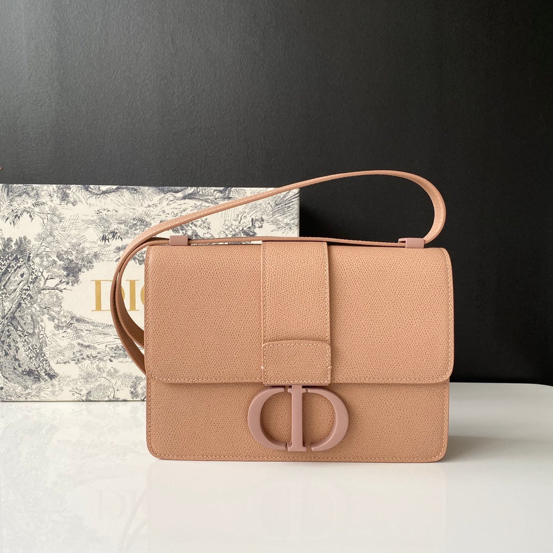 GLAMI 30 Montaingne Bag For Women 24cm/9.5in CD M9203UMOS_M46E