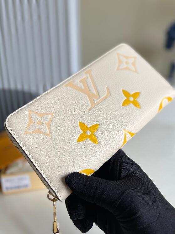 SAMC - Mix Wallets - 073
