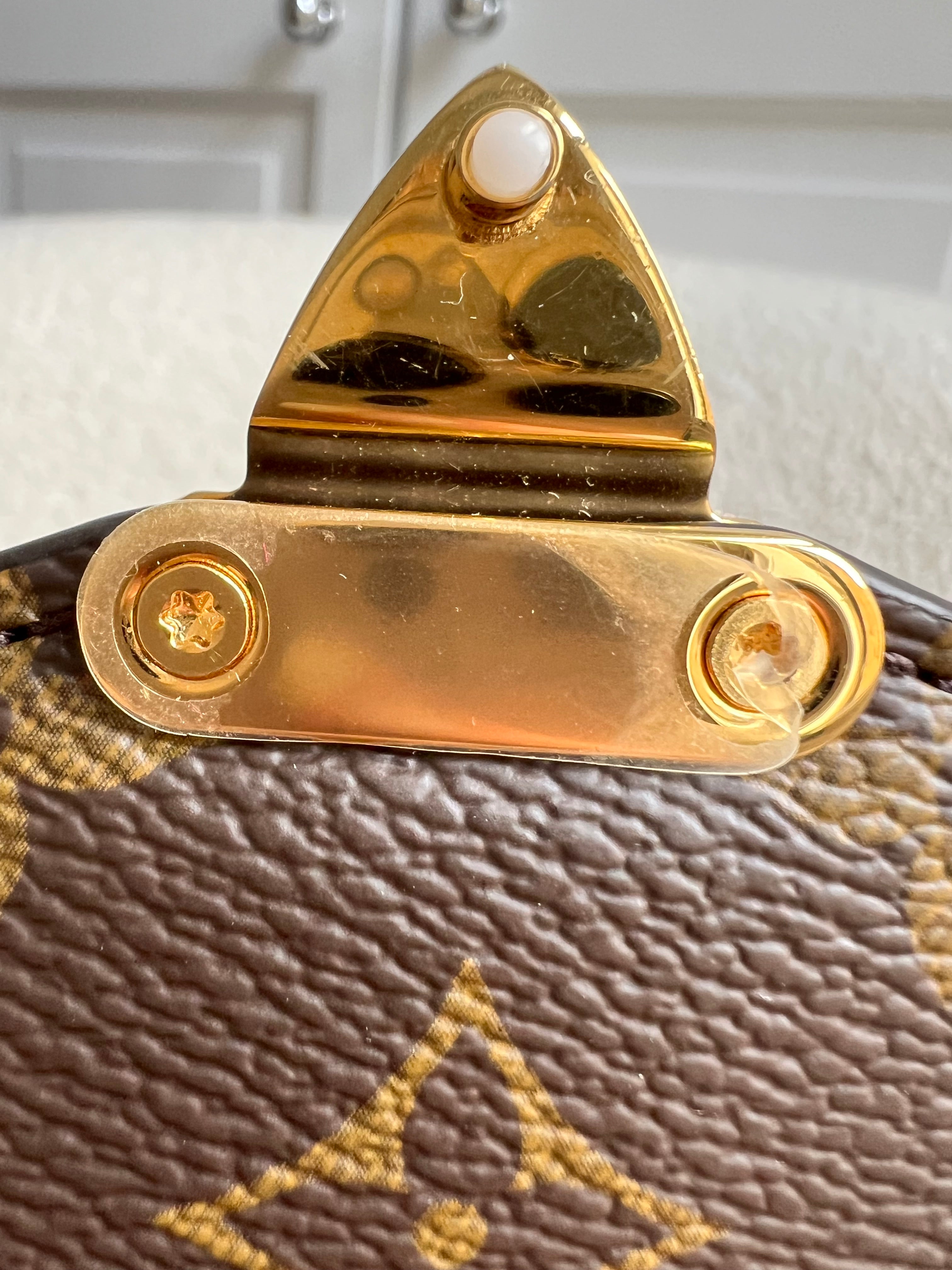 Louis Vuitton Pochette Metis Monogram (RRP £1,970)
