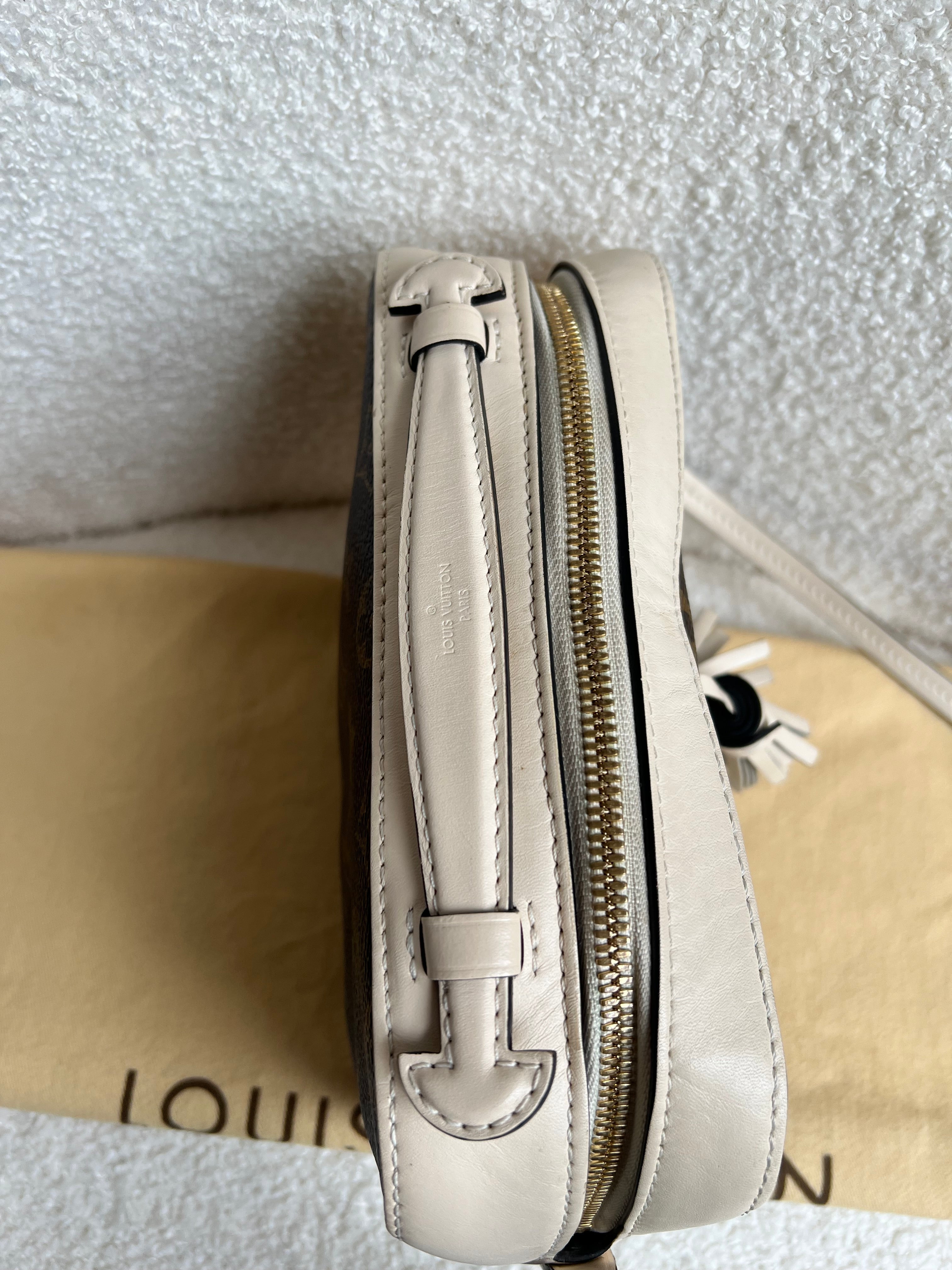 Louis Vuitton Saintonge Monogram Cream