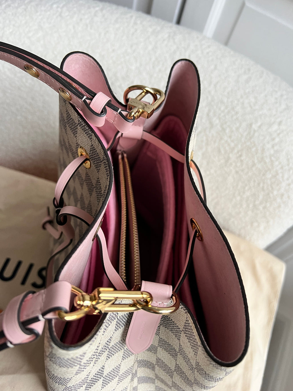 Louis Vuitton Neo Noe Damier Azur Rose Poudre (RRP £1,610)