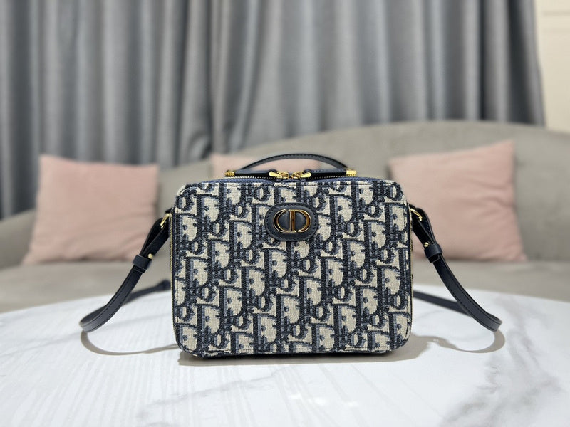 ELE - Dir Bags - 2027