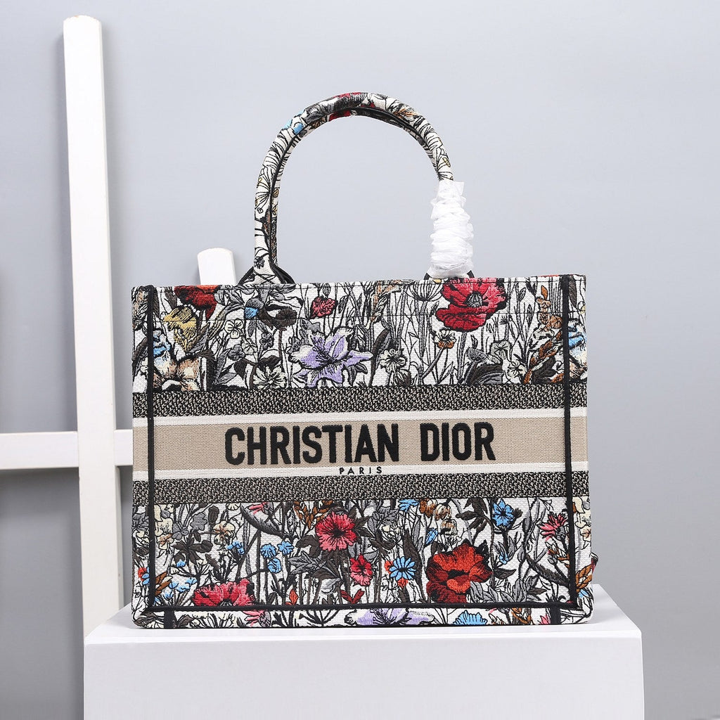 GLAMI MeGLAMIum Book Tote Bag By Maria Grazia Chiuri For Women 14in/36cm CD