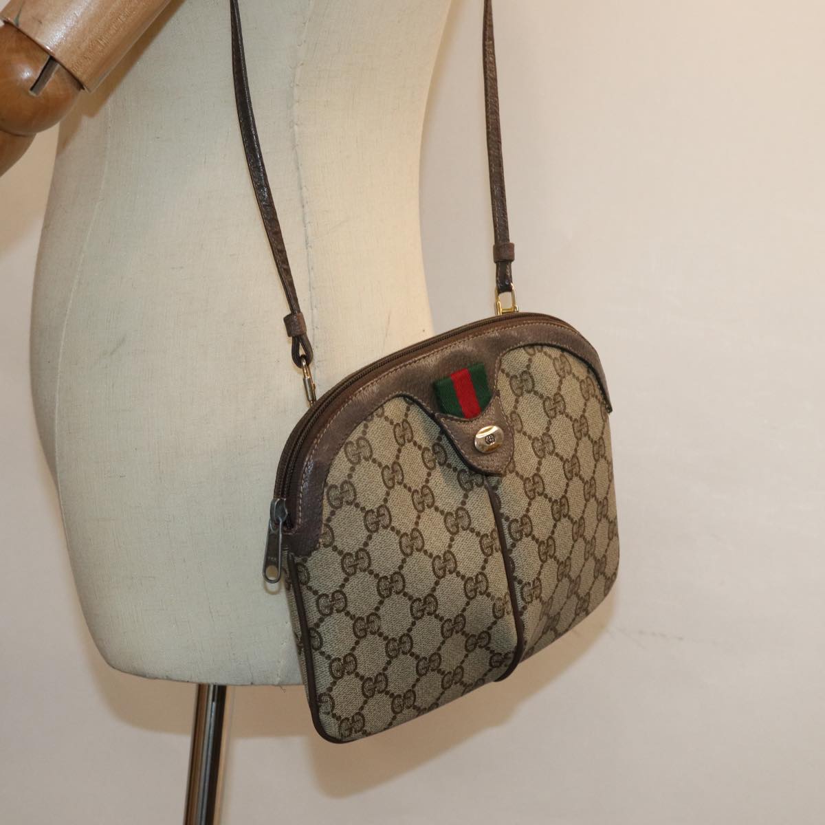 GUCCI GG Supreme Web Sherry Line Shoulder Bag PVC Beige 904 02 047 84221