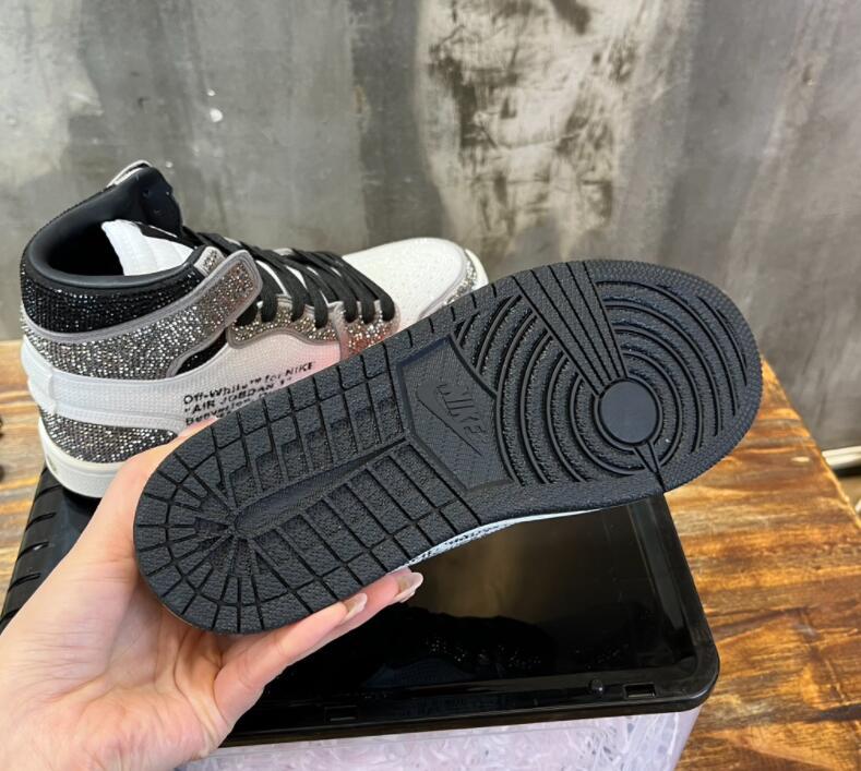 SAMC - NKE Shoes - 151