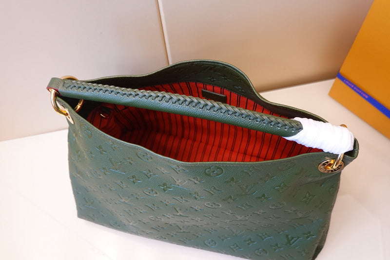 LOV2 Bags - Luxurious Bags  1548