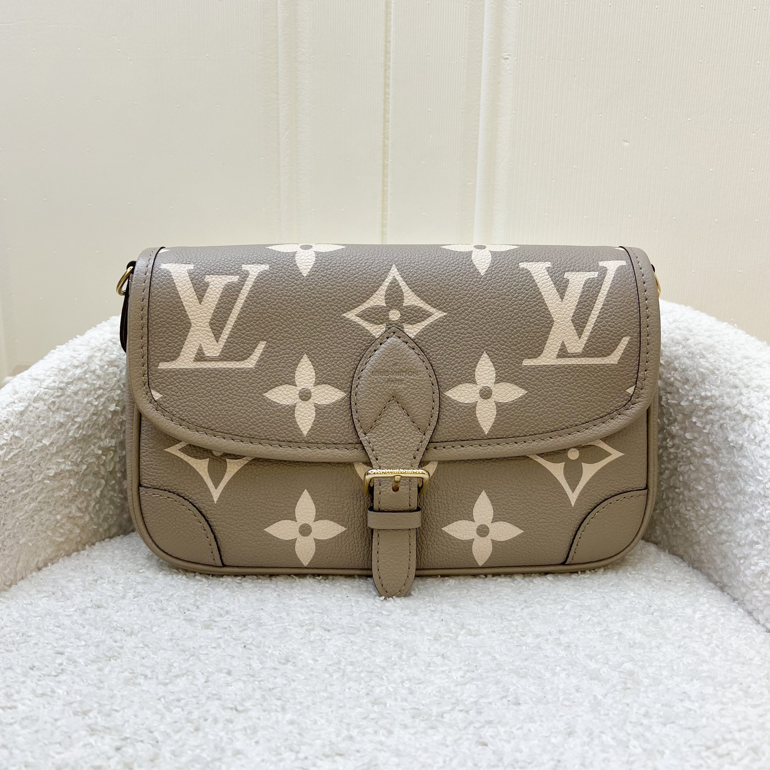 LV Diane PM in Tourterelle (Grey) / Creme Giant Monogram Empreinte Leather and GHW