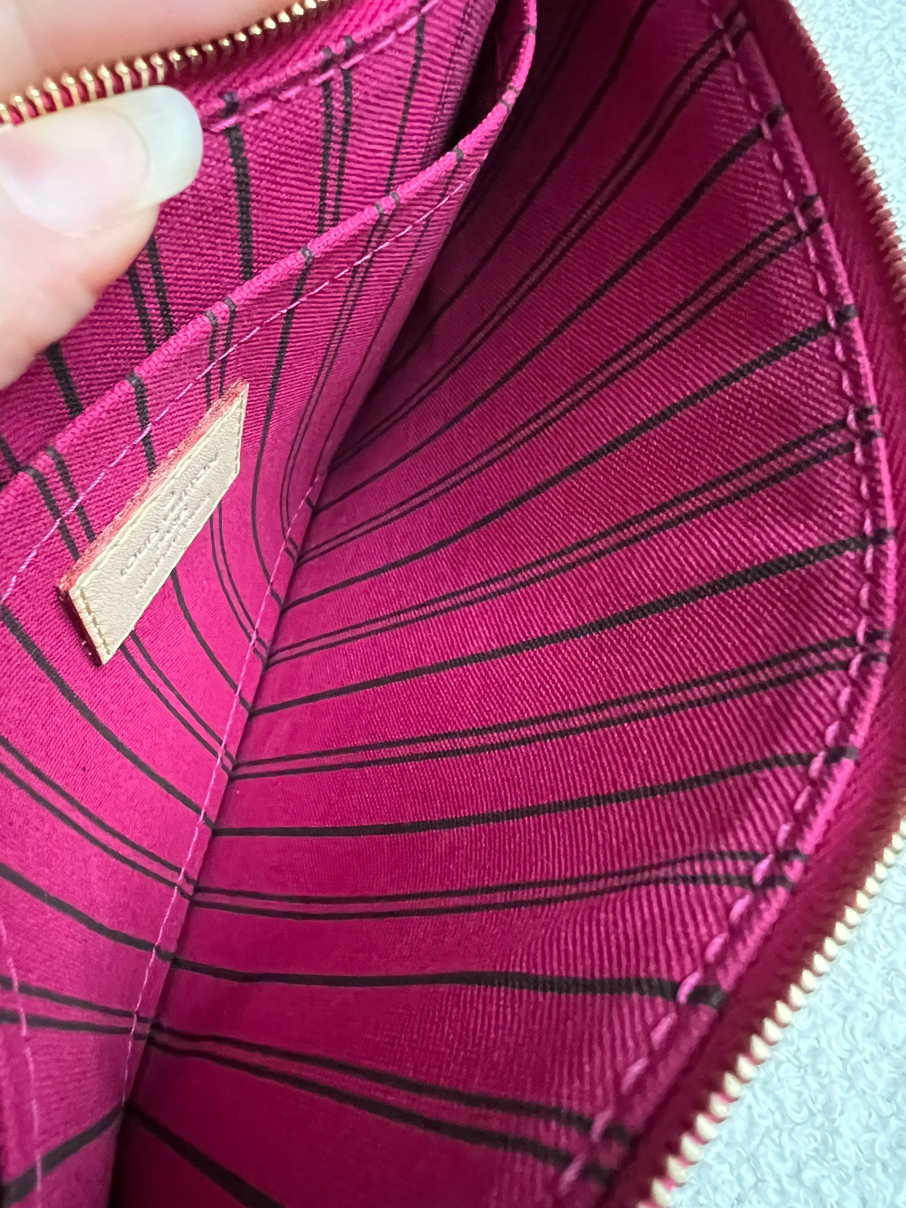 Louis Vuitton Pouch (from Neverfull MM) in Monogram