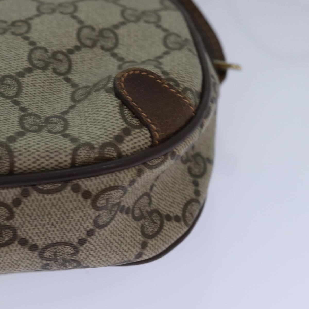 GUCCI GG Supreme Shoulder Bag PVC Leather Beige Red gold 89 02 066 84564