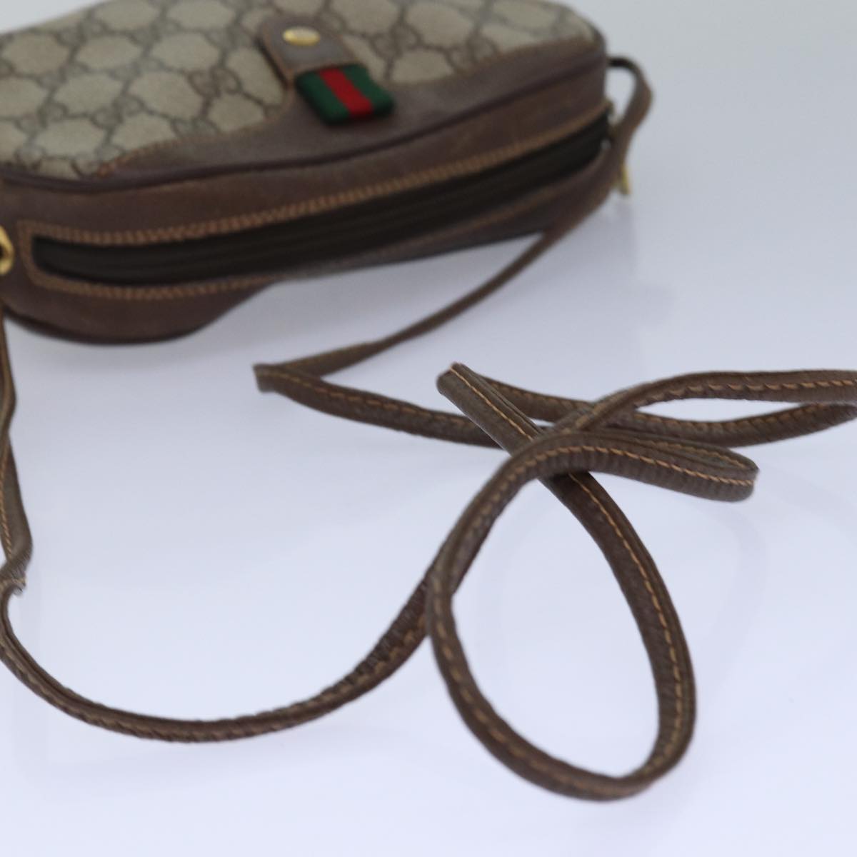 GUCCI GG Supreme Shoulder Bag PVC Leather Beige Red gold 89 02 066 84564