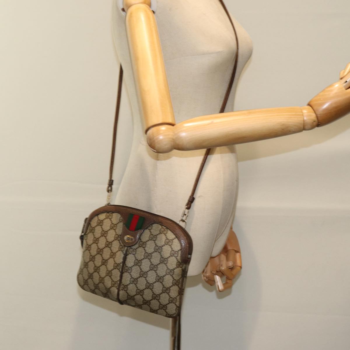 GUCCI GG Supreme Web Sherry Line Shoulder Bag PVC Beige 904 02 047 84571