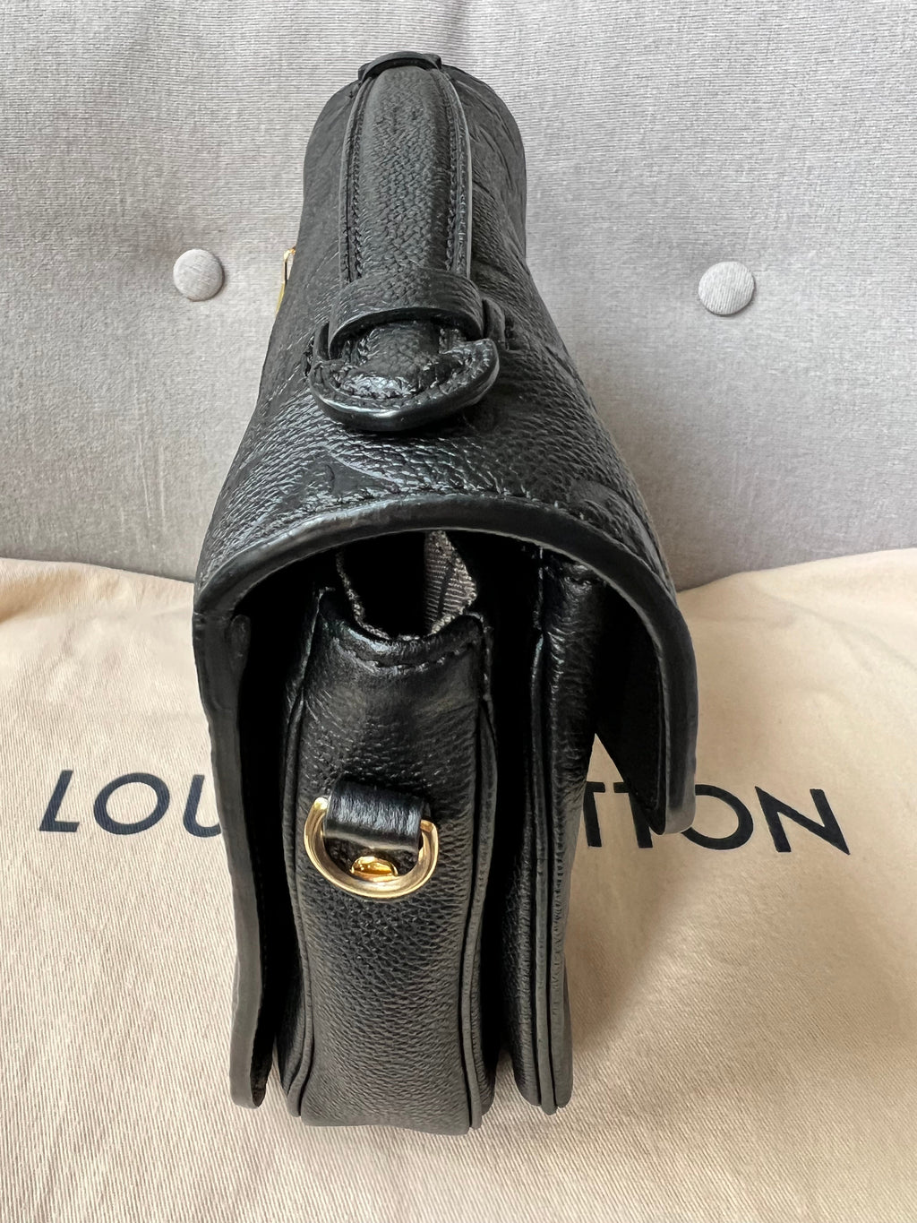 Louis Vuitton Pochette Metis Black Empreinte (RRP £2,110)