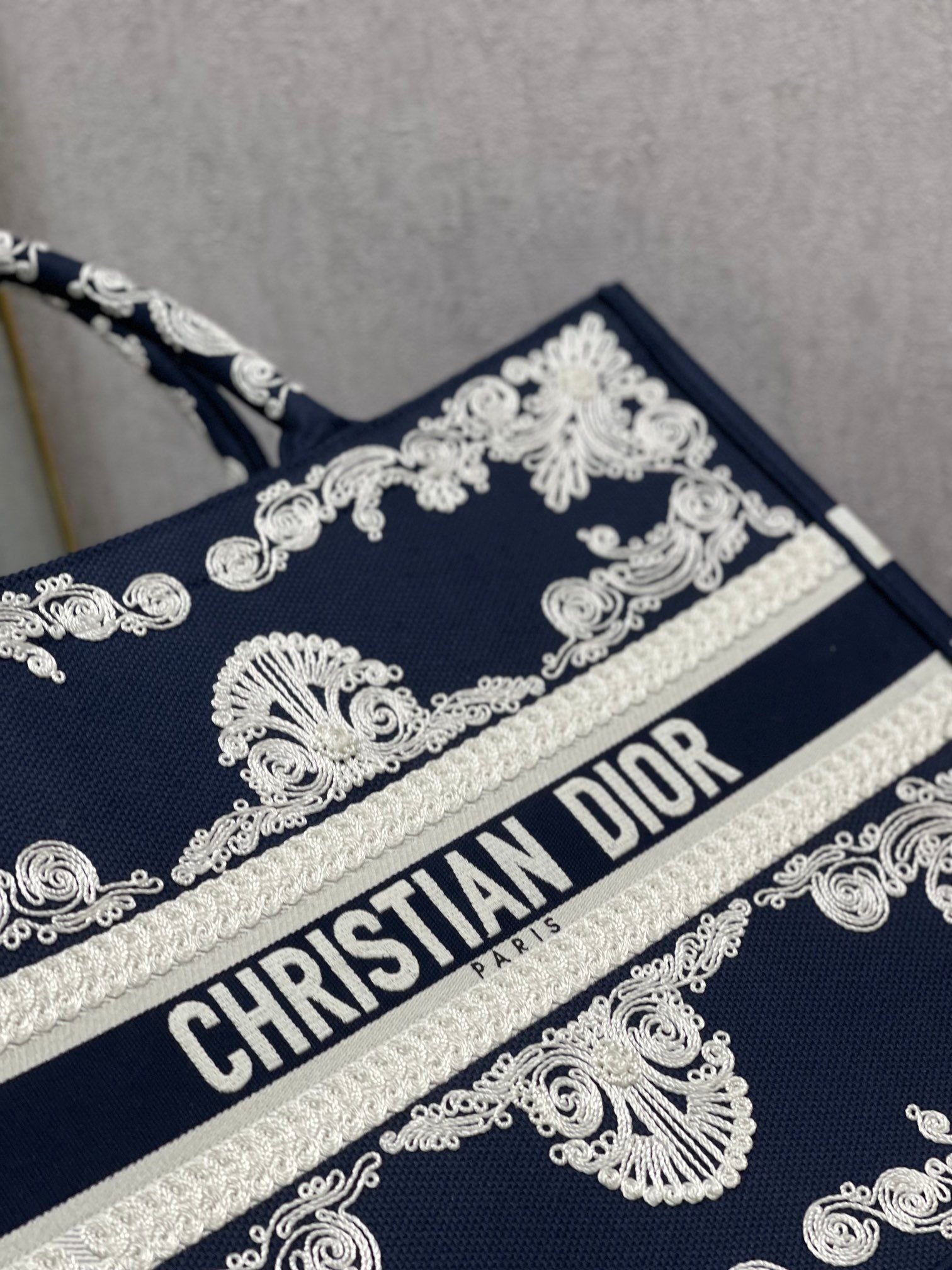 GLAMI MeGLAMIum Book Tote Blue and White Cornely Embroidery, Blue, For Women WomenÃ¢â‚¬â„¢s Handbags, Shoulder Bags, 42cm CD M1286ZTZB_M928