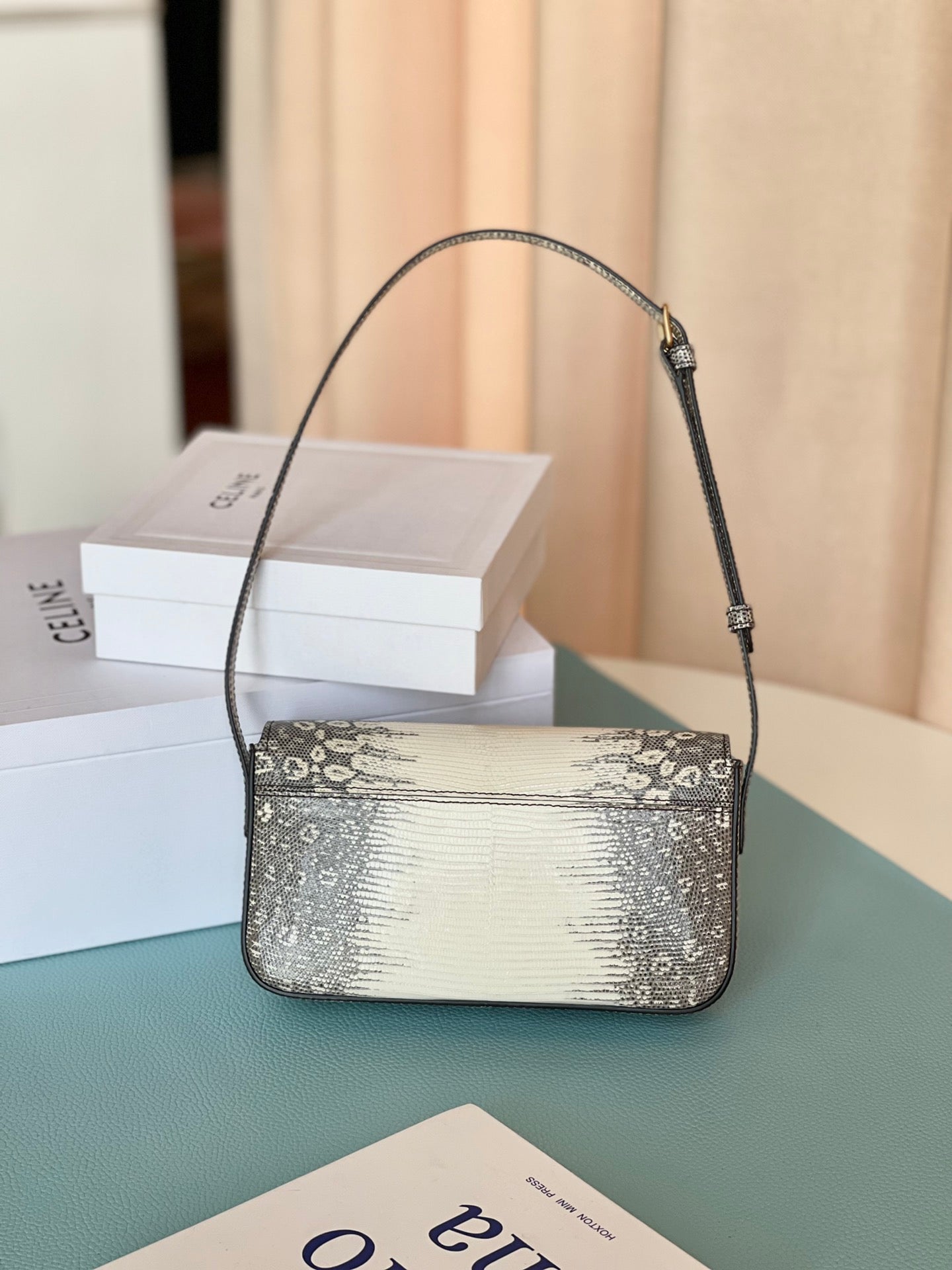 GLAMI Triomphe Shoulder Bag In Lizard Natural For Women 8in/20cm 194144BF5.02VG