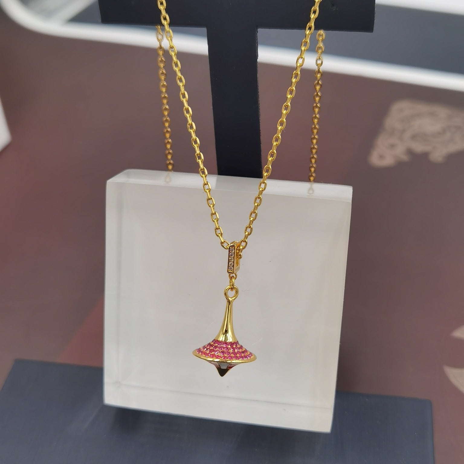 EN - Lux Necklace LUV028