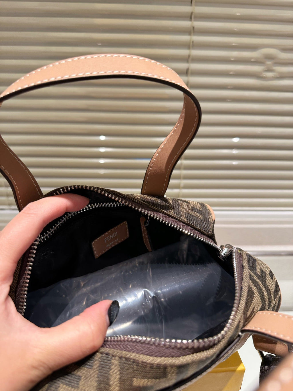 EN - Luxury Bags FEI 295