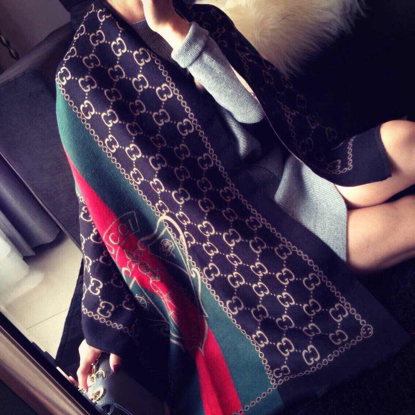 EN - Luxury GCI Scarf 017