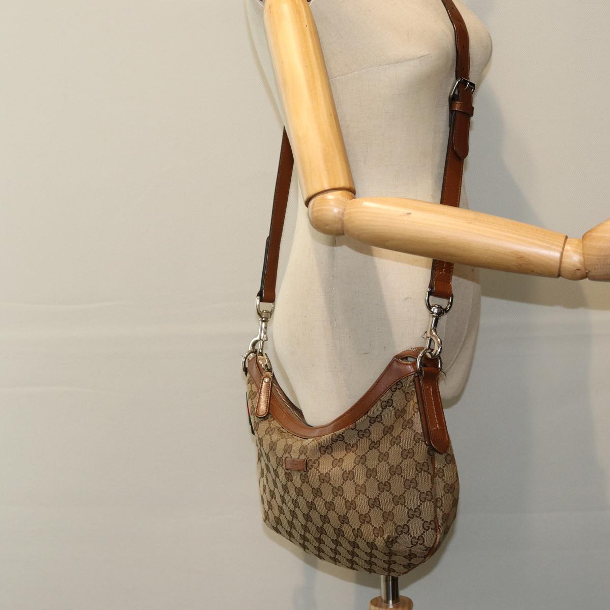GUCCI GG Canvas Web Sherry Line Shoulder Bag Beige Silver Red 353399 85990