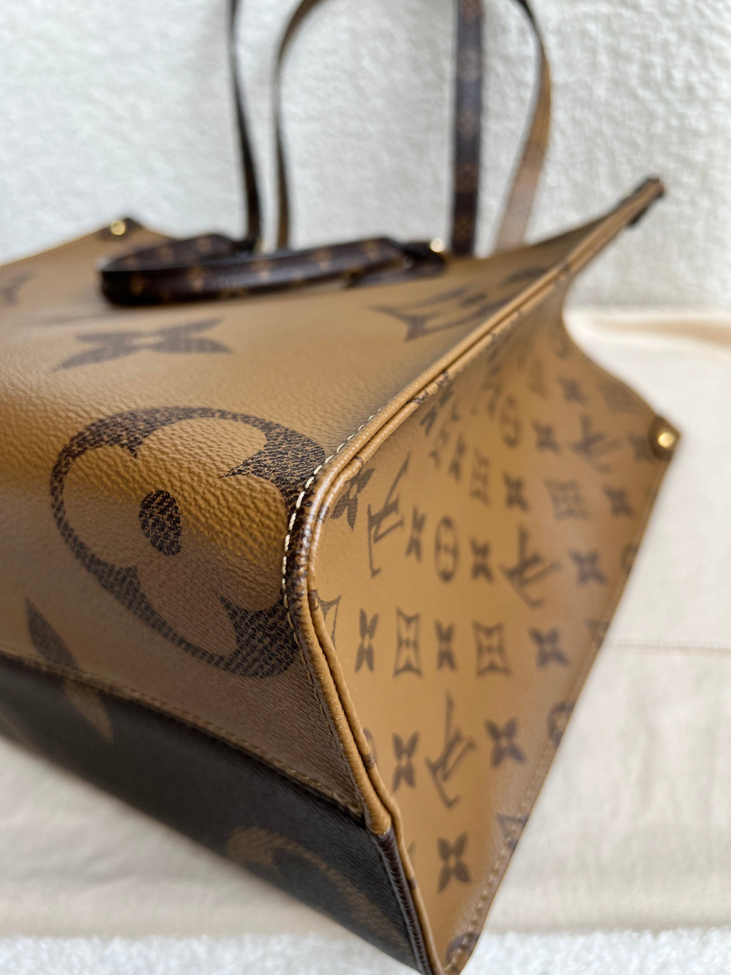 Louis Vuitton On the Go MM Monogram (RRP £2,250)
