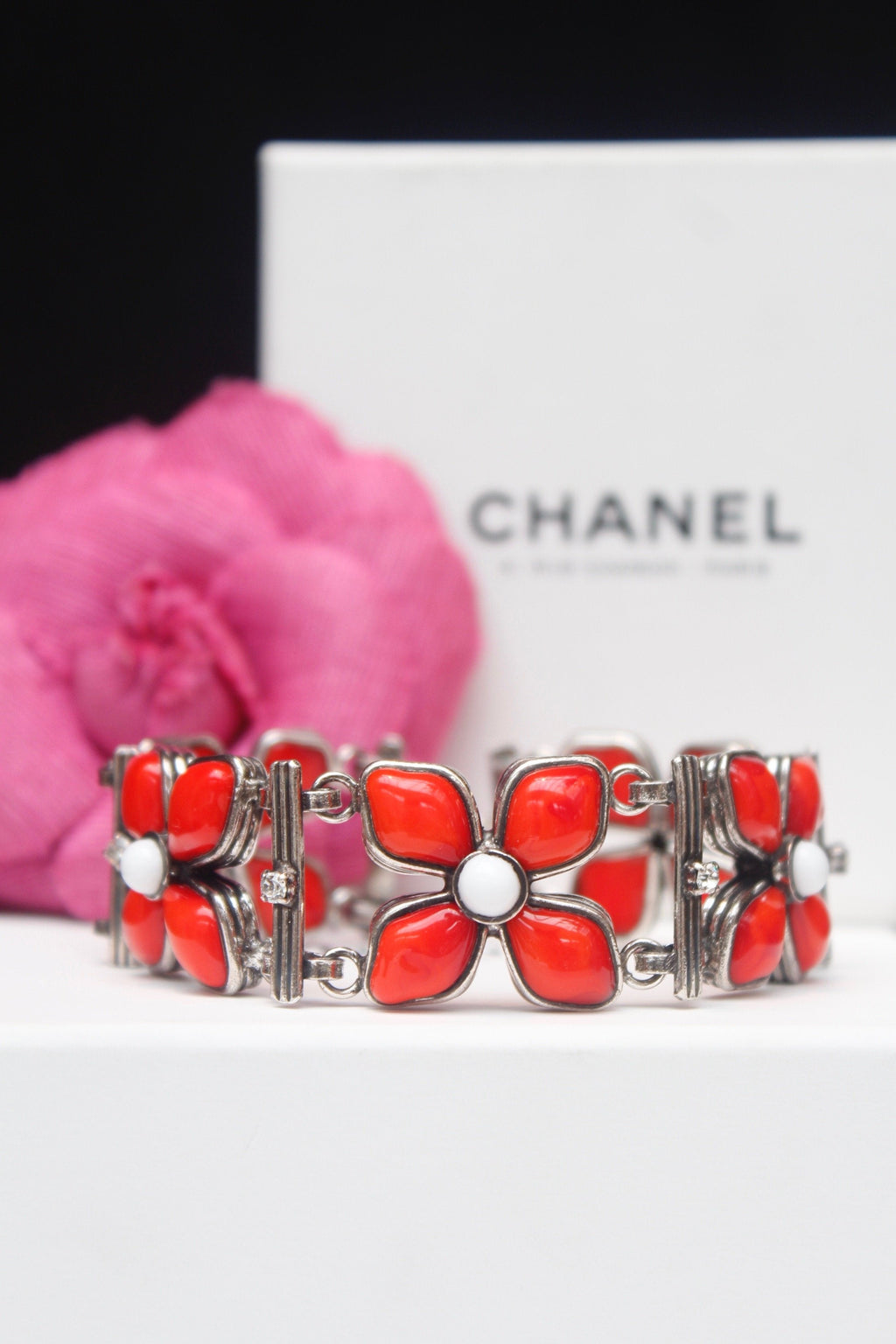 Bracelet en pâte de verre Chanel